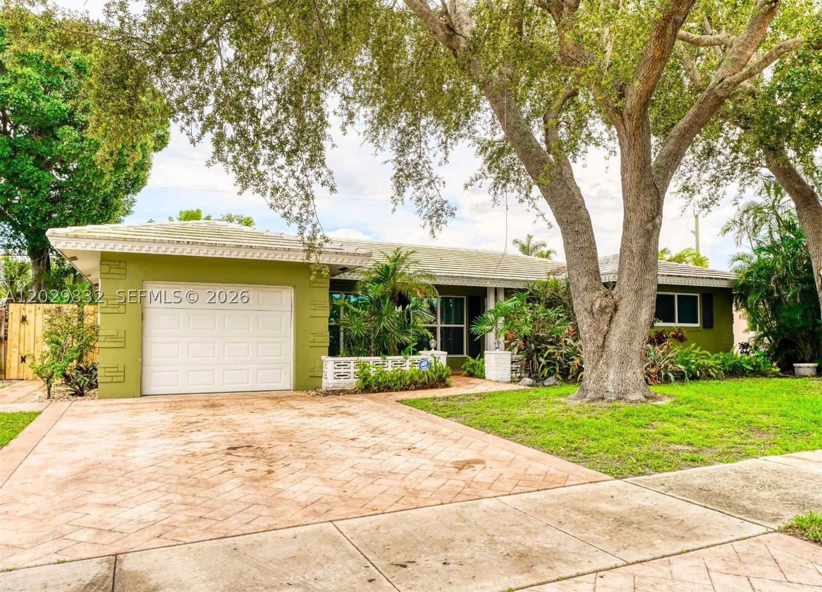 Real estate property located at 1840 59th Ct, Broward, Imperial Point 3rd Sec, Fort Lauderdale, FL