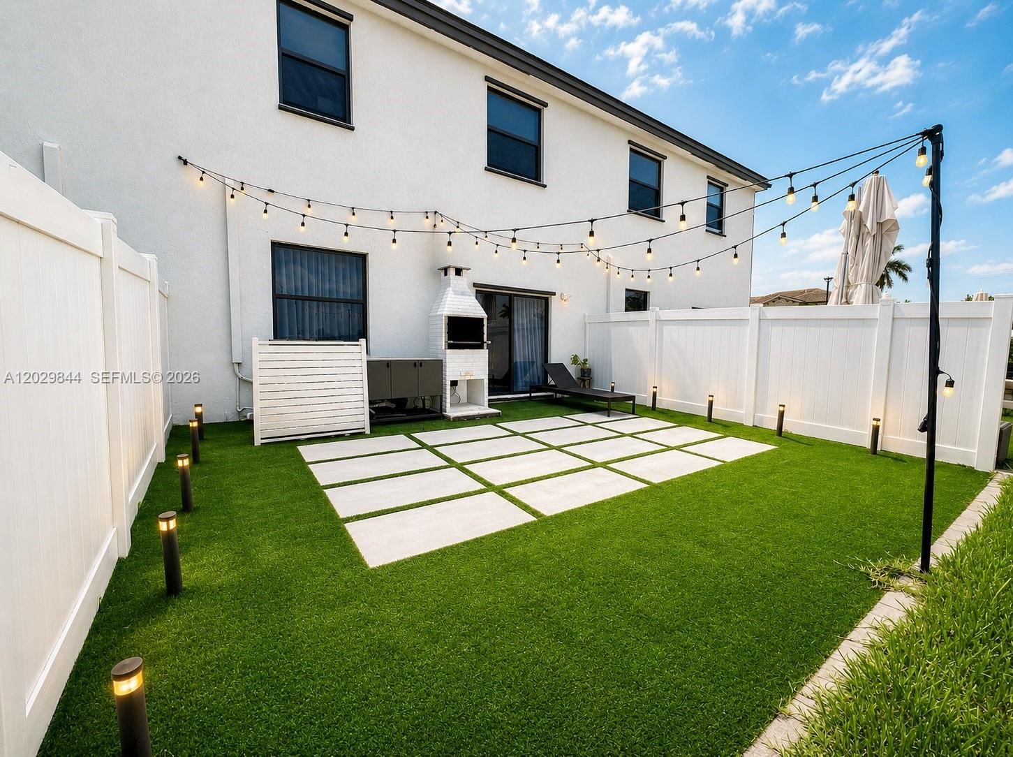Real estate property located at 671 204th St, Miami-dade, Vista Lago, Miami Gardens, FL