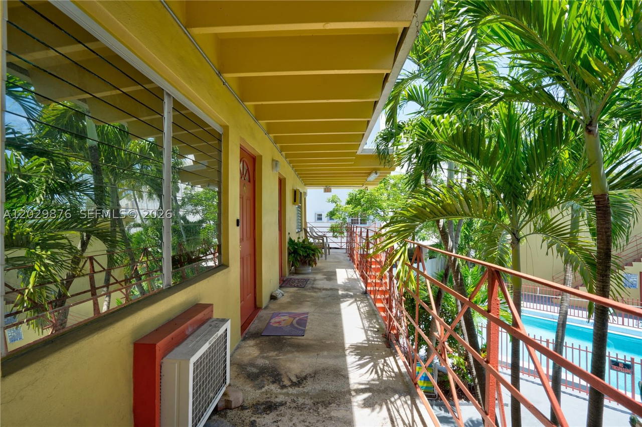 Real estate property located at 12195 Dixie Hwy #6E, Miami-dade, Park Fountain Condo, North Miami, FL