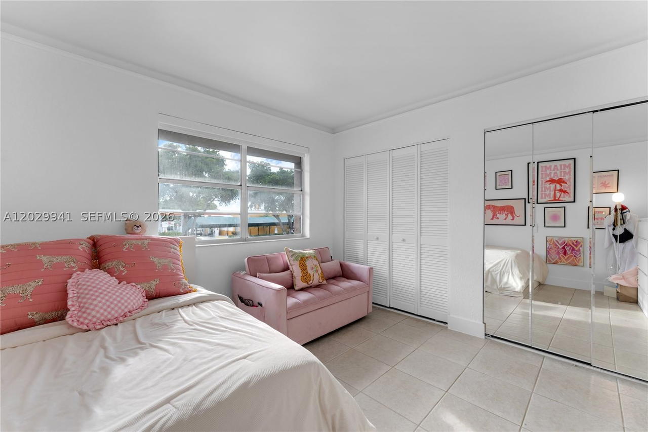 Real estate property located at 10900 104th St #107, Miami-dade, The Berkeley Condo, Miami, FL