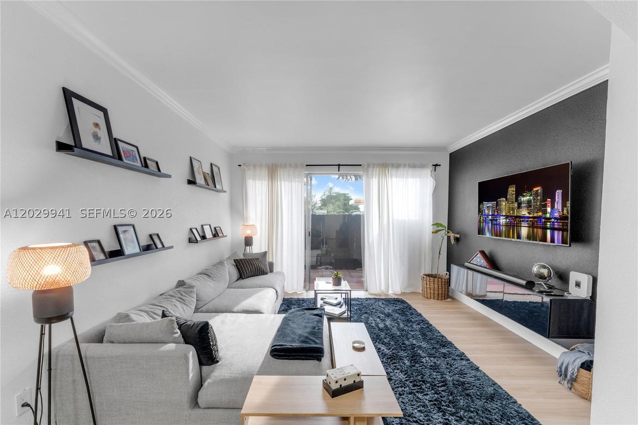 Real estate property located at 10900 104th St #107, Miami-dade, The Berkeley Condo, Miami, FL