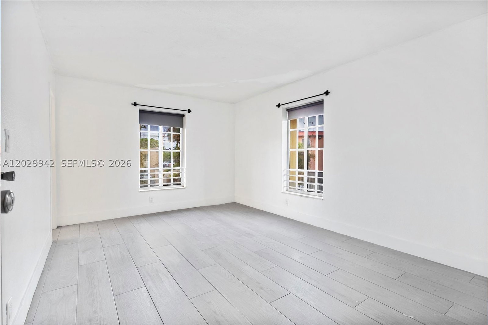 Real estate property located at 5201 Geneva Way #211, Miami-dade, Doral Gardens Ii Condo, Doral, FL