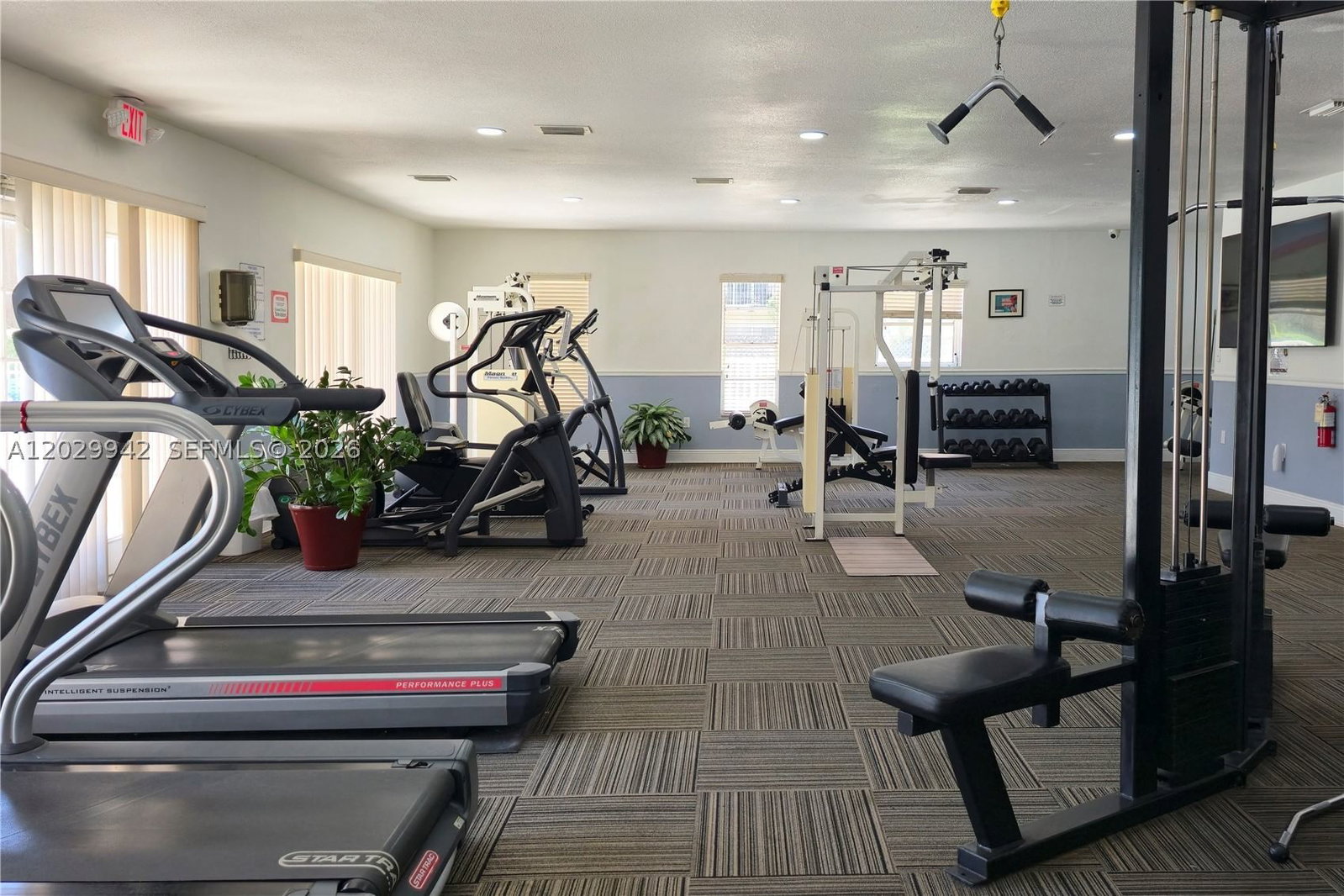 Real estate property located at 5201 Geneva Way #211, Miami-dade, Doral Gardens Ii Condo, Doral, FL