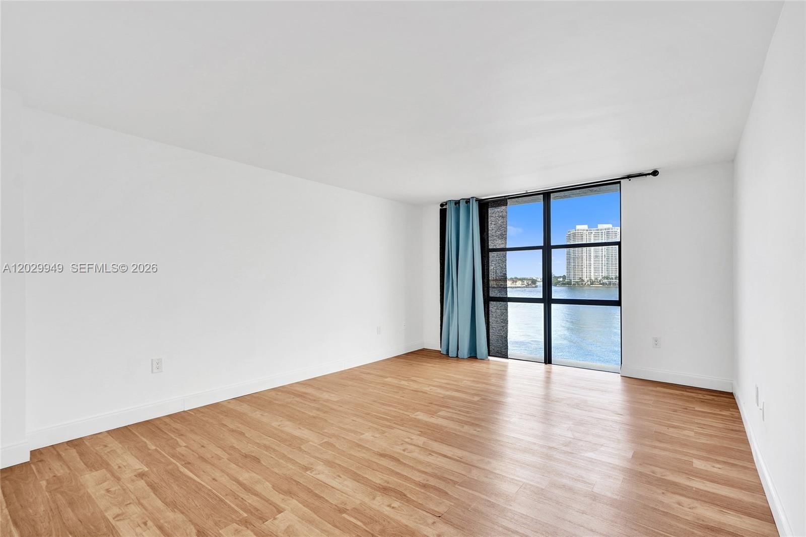 Real estate property located at 17500 Bay Rd S403, Miami-dade, Fairview House Condo, Sunny Isles Beach, FL