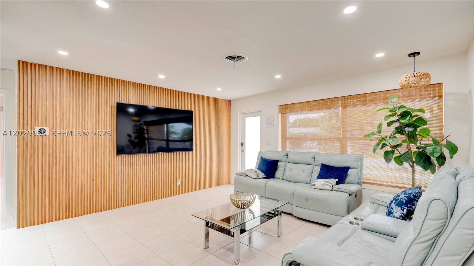 Real estate property located at 2510 9th Ave, Broward, Cresthaven No 6, Pompano Beach, FL