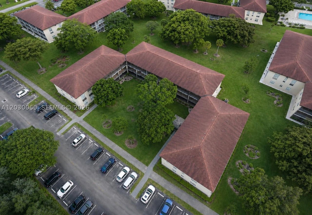 Real estate property located at 13500 1st St #114U, Broward, New Hampton At Century Vi, Pembroke Pines, FL