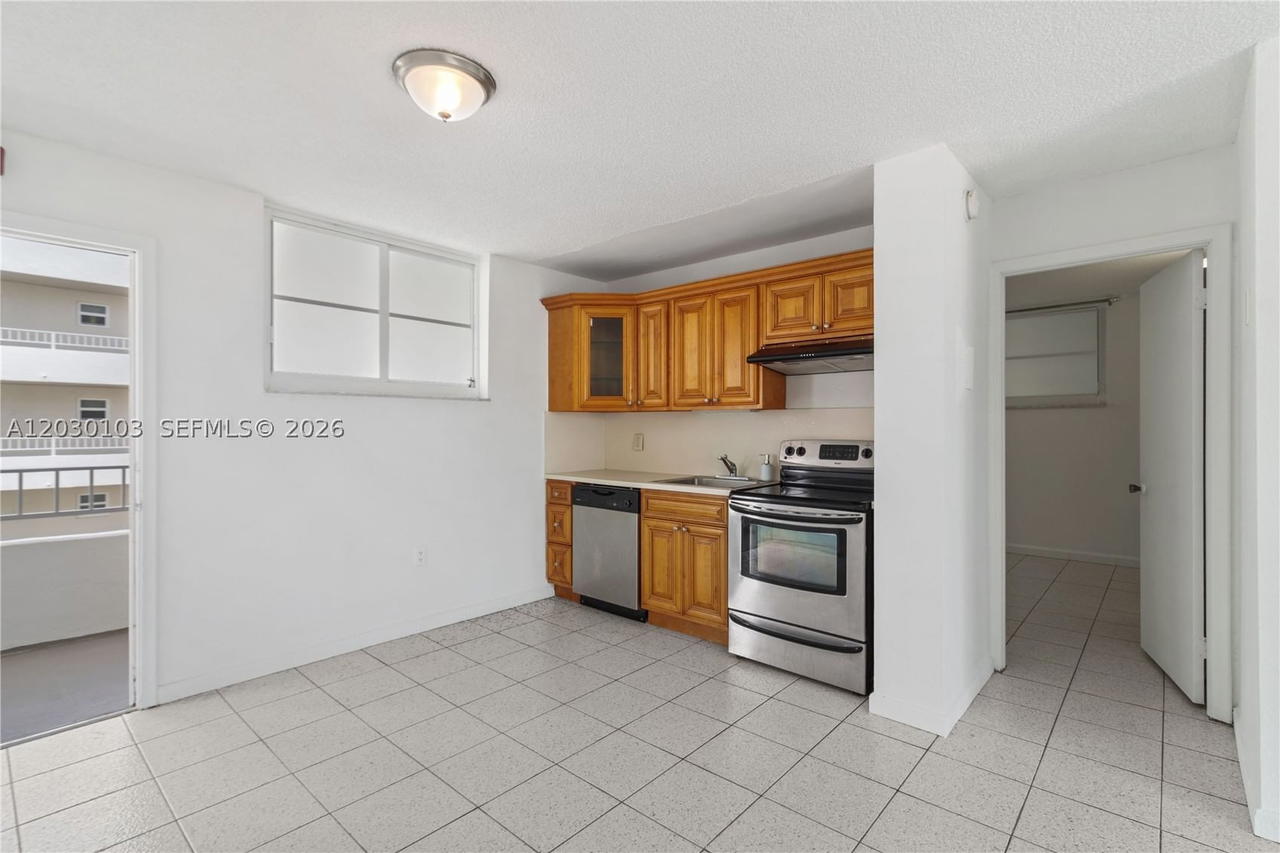 Real estate property located at 1750 James Ave #9C, Miami-dade, 1750 James Apartments Con, Miami Beach, FL