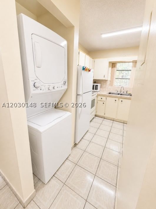 Real estate property located at 9013 8th Ter, Miami-dade, West Gables Estates Condo, Miami, FL