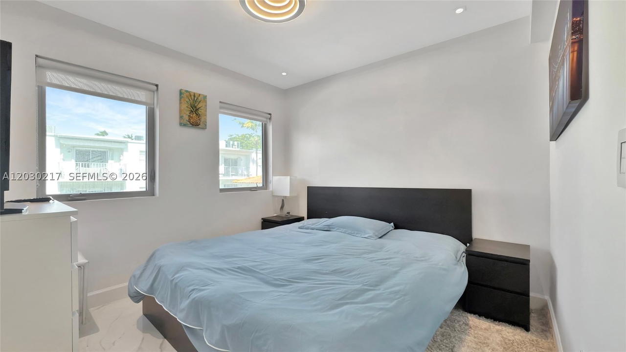 Real estate property located at 734 Michigan Ave, Miami-dade, Ocean Beach Add No 3, Miami Beach, FL