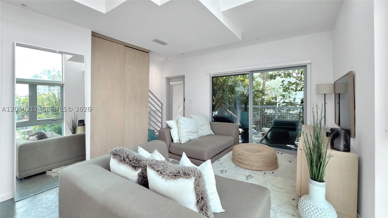 Real estate property located at 734 Michigan Ave, Miami-dade, Ocean Beach Add No 3, Miami Beach, FL