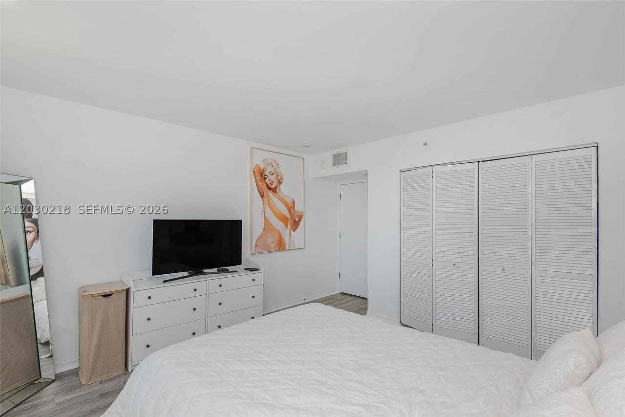 Real estate property located at 90 Alton Rd #607, Miami-dade, Yacht Club At Portofino C, Miami Beach, FL