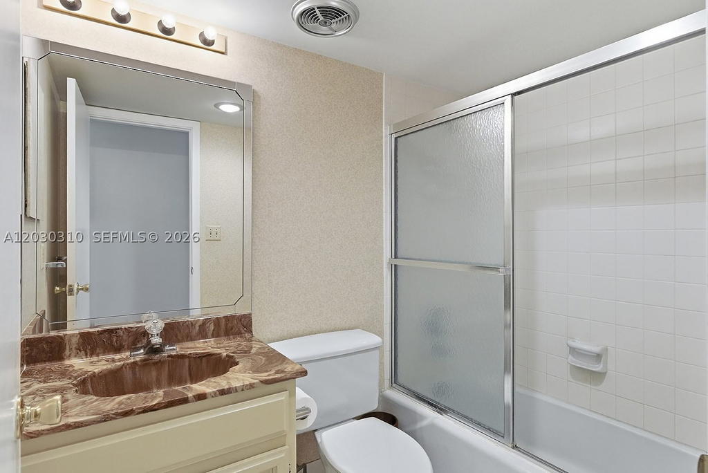 Real estate property located at 1309 Bridgewood Dr, Palm Beach, Bridgewood Townhouse Cond, Boca Raton, FL