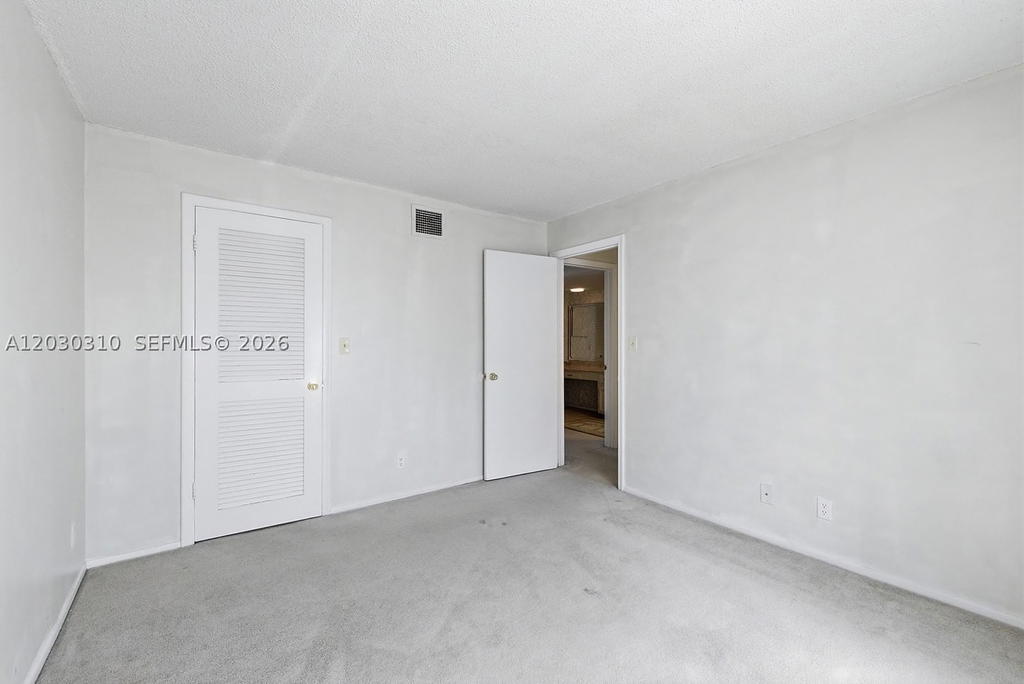Real estate property located at 1309 Bridgewood Dr, Palm Beach, Bridgewood Townhouse Cond, Boca Raton, FL