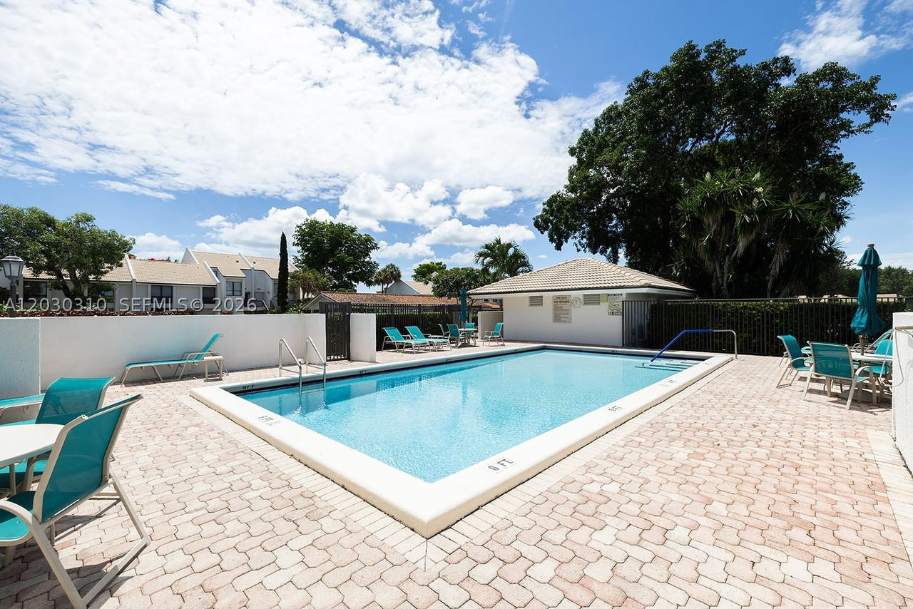 Real estate property located at 1309 Bridgewood Dr, Palm Beach, Bridgewood Townhouse Cond, Boca Raton, FL