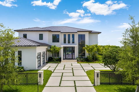 Real estate property located at 6641 85th St, Miami-dade, Sea View Park Amd, Miami, FL