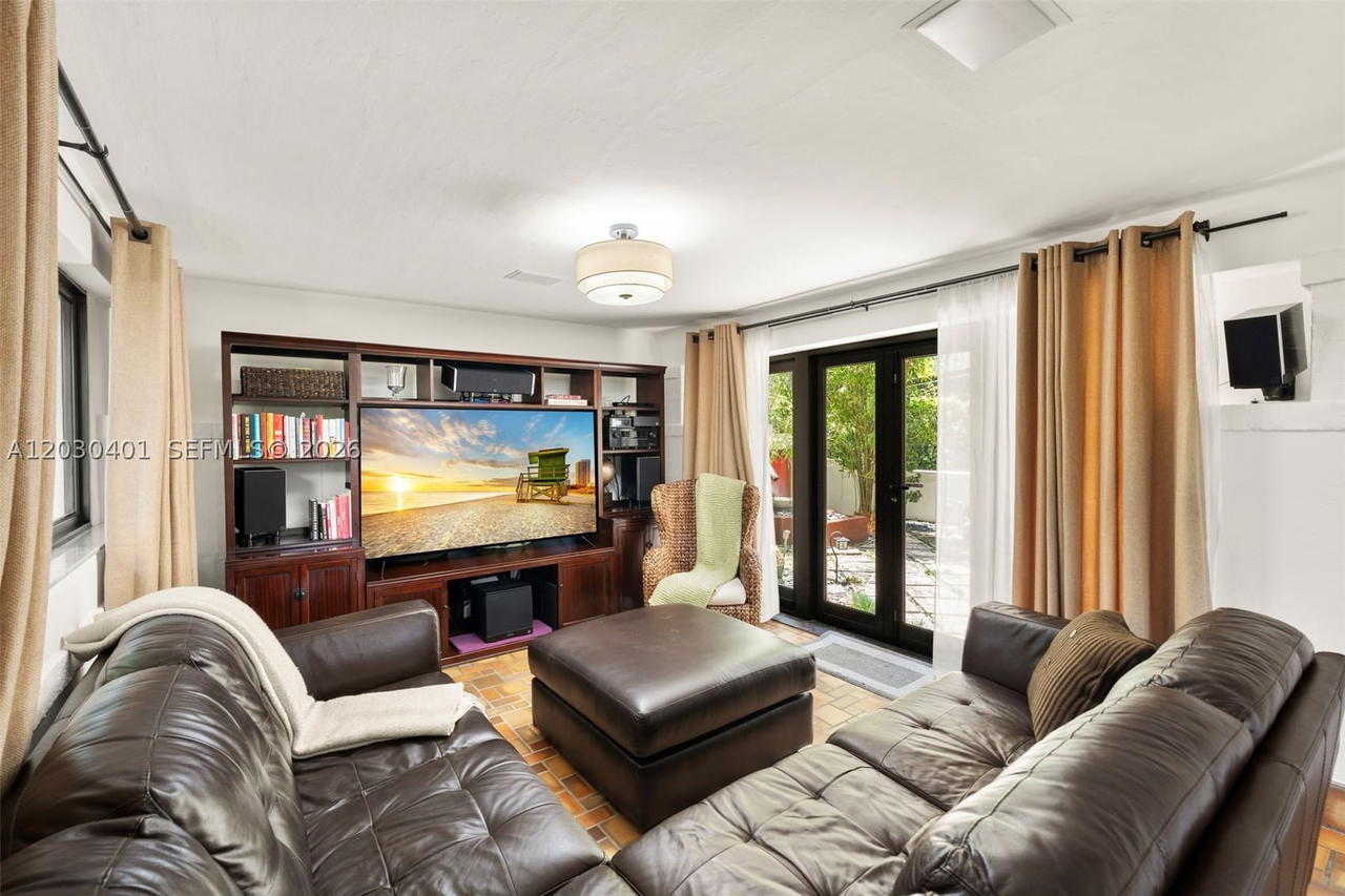 Real estate property located at 5860 Pine Tree Dr, Miami-dade, Beach View Addn, Miami Beach, FL