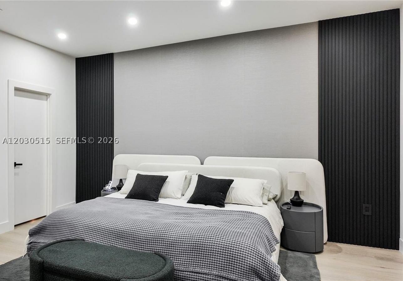 Real estate property located at 7221 103rd Path, Miami-dade, Doral Palms North, Doral, FL