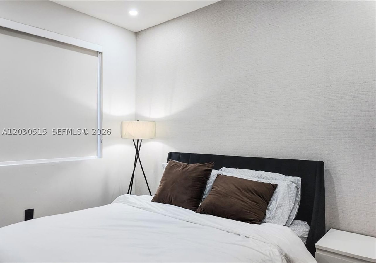 Real estate property located at 7221 103rd Path, Miami-dade, Doral Palms North, Doral, FL