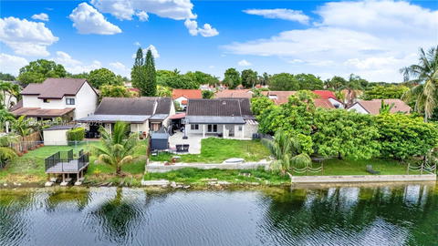 Real estate property located at 6661 127th Path, Miami-dade, Sunset Harbour Sec 3, Miami, FL