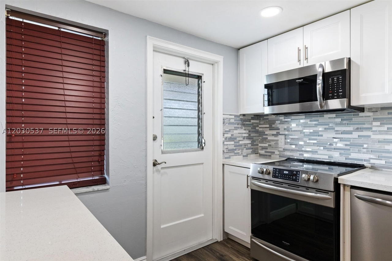 Real estate property located at 2800 Palm Aire Dr #405, Broward, No 1 Palm-aire Country Cl, Pompano Beach, FL