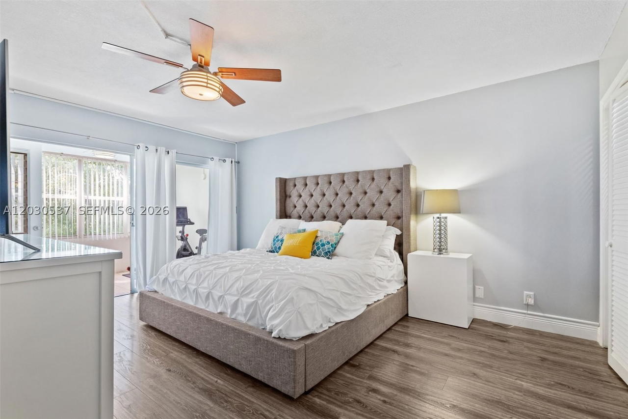 Real estate property located at 2800 Palm Aire Dr #405, Broward, No 1 Palm-aire Country Cl, Pompano Beach, FL
