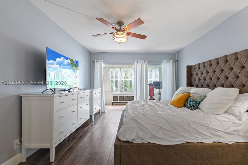Real estate property located at 2800 Palm Aire Dr #405, Broward, No 1 Palm-aire Country Cl, Pompano Beach, FL