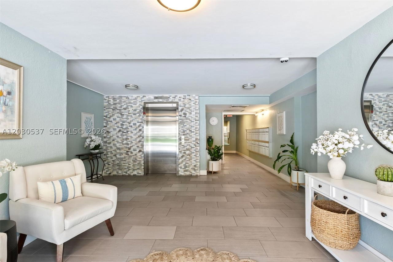 Real estate property located at 2800 Palm Aire Dr #405, Broward, No 1 Palm-aire Country Cl, Pompano Beach, FL