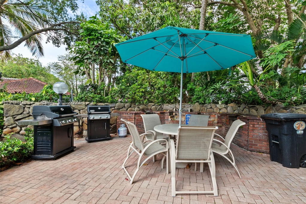 Real estate property located at 2800 Palm Aire Dr #405, Broward, No 1 Palm-aire Country Cl, Pompano Beach, FL