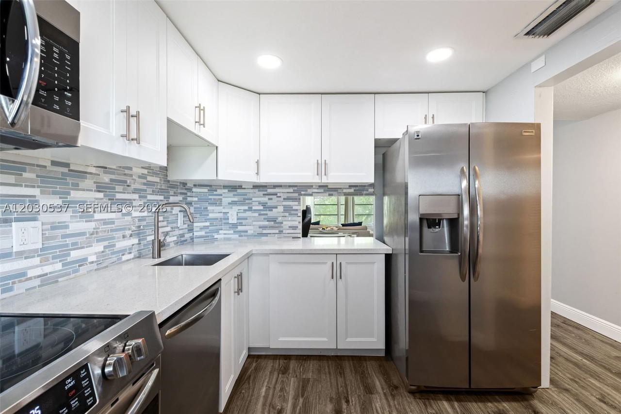 Real estate property located at 2800 Palm Aire Dr #405, Broward, No 1 Palm-aire Country Cl, Pompano Beach, FL