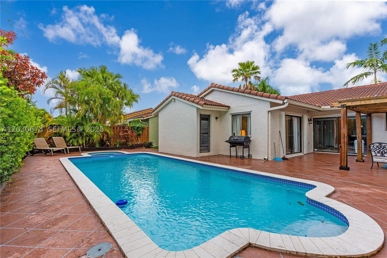 Real estate property located at 15139 92nd Ter, Miami-dade, Hammocks Sec 3, Miami, FL