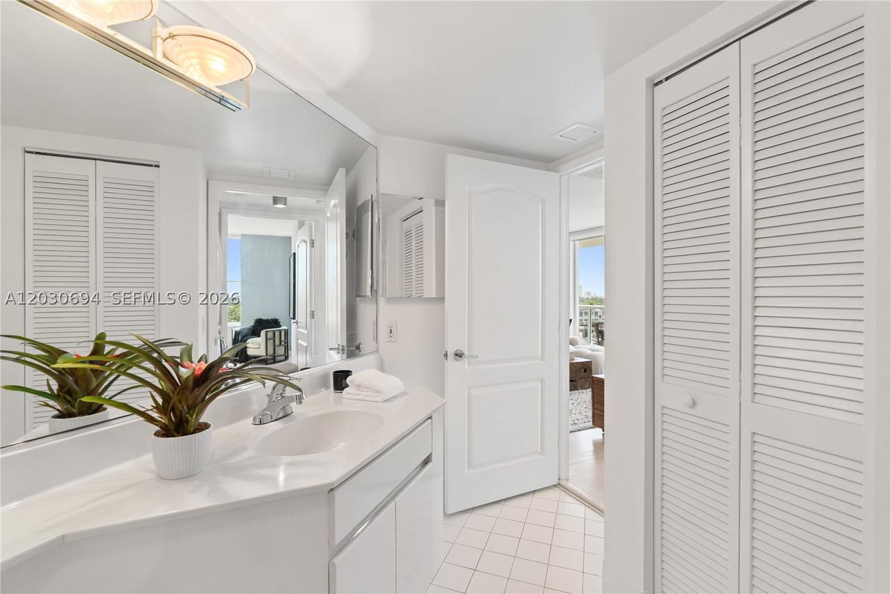 Real estate property located at 1800 Sunset Harbour Dr #1003, Miami-dade, Sunset Harbour South Condo, Miami Beach, FL