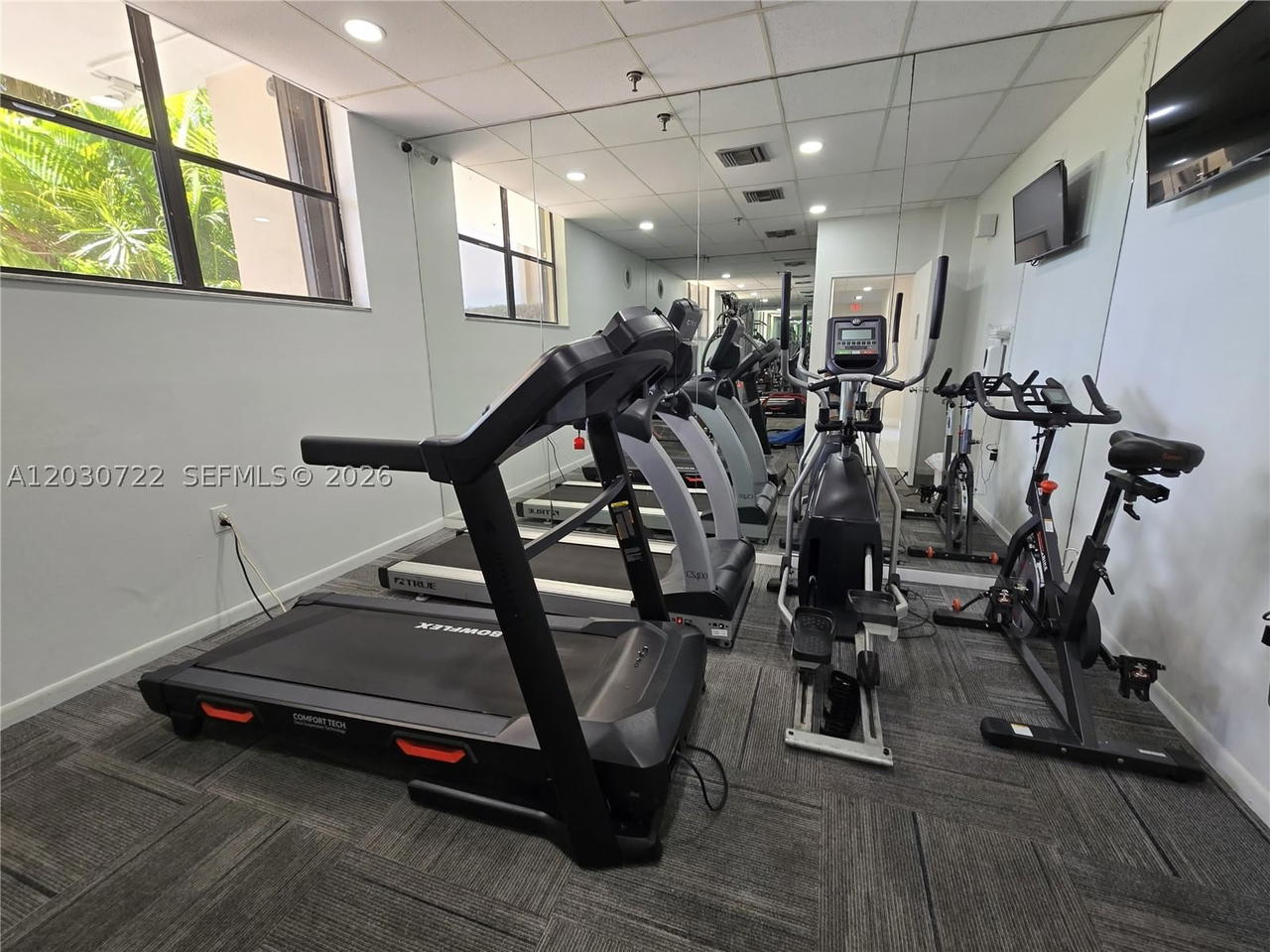 Real estate property located at 900 195th St #215, Miami-dade, Chantilly Condo, Miami, FL