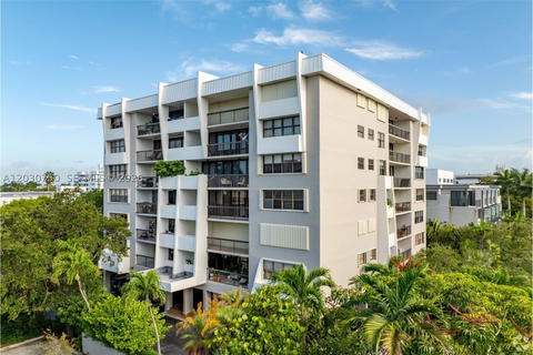 Real estate property located at 9300 Bay Harbor Ter #3B, Miami-dade, 9300 Harbor Terrace Condo, Bay Harbor Islands, FL