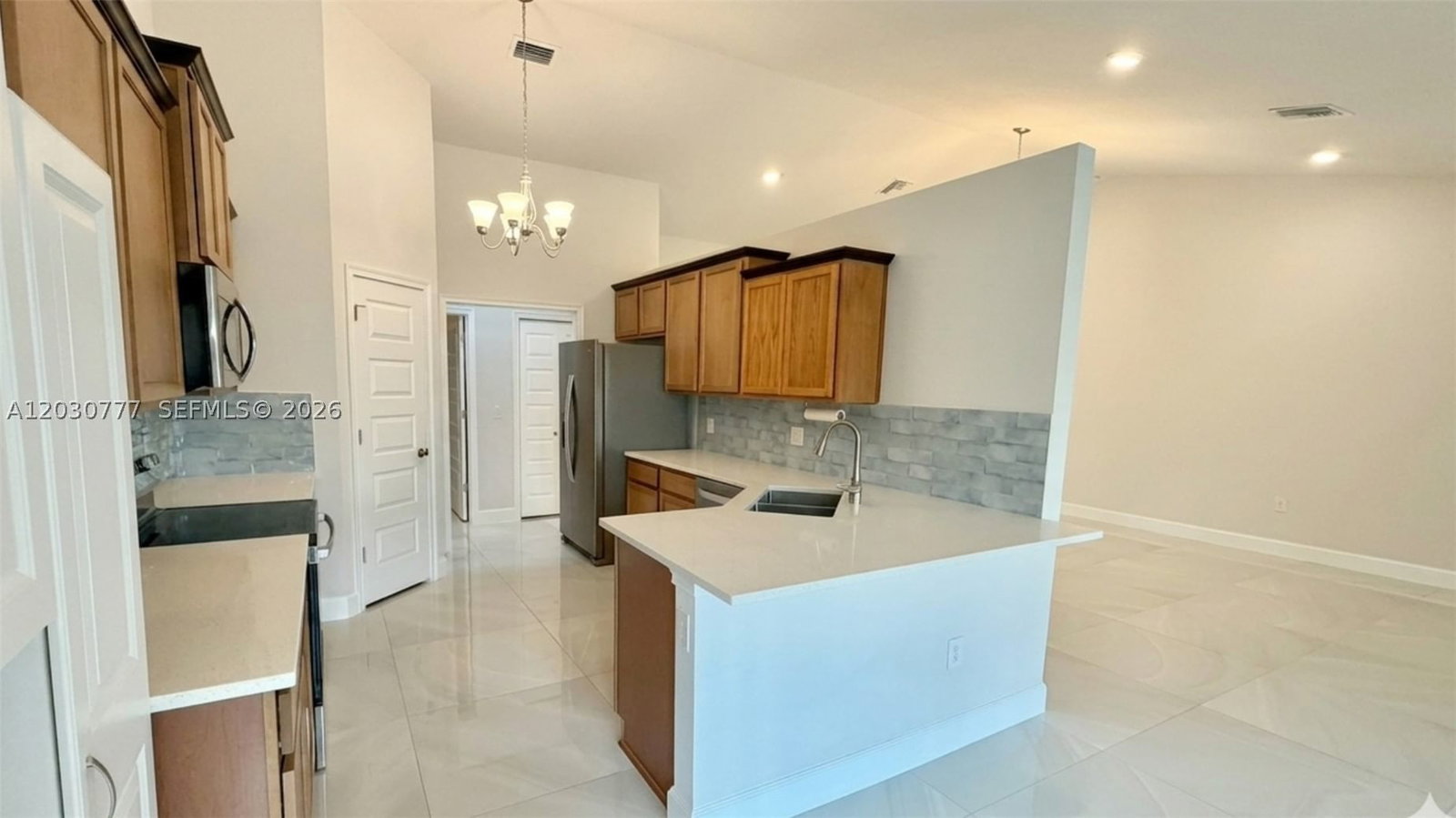 Real estate property located at 372 ROCKLAND ST, Lee, Lehigh Acres, Lehigh Acres, FL