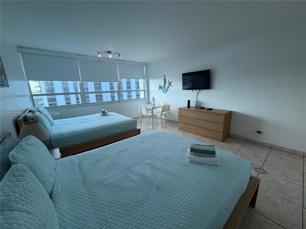 Real estate property located at 5445 Collins Ave #1506, Miami-dade, Castle Beach Club Condo, Miami Beach, FL