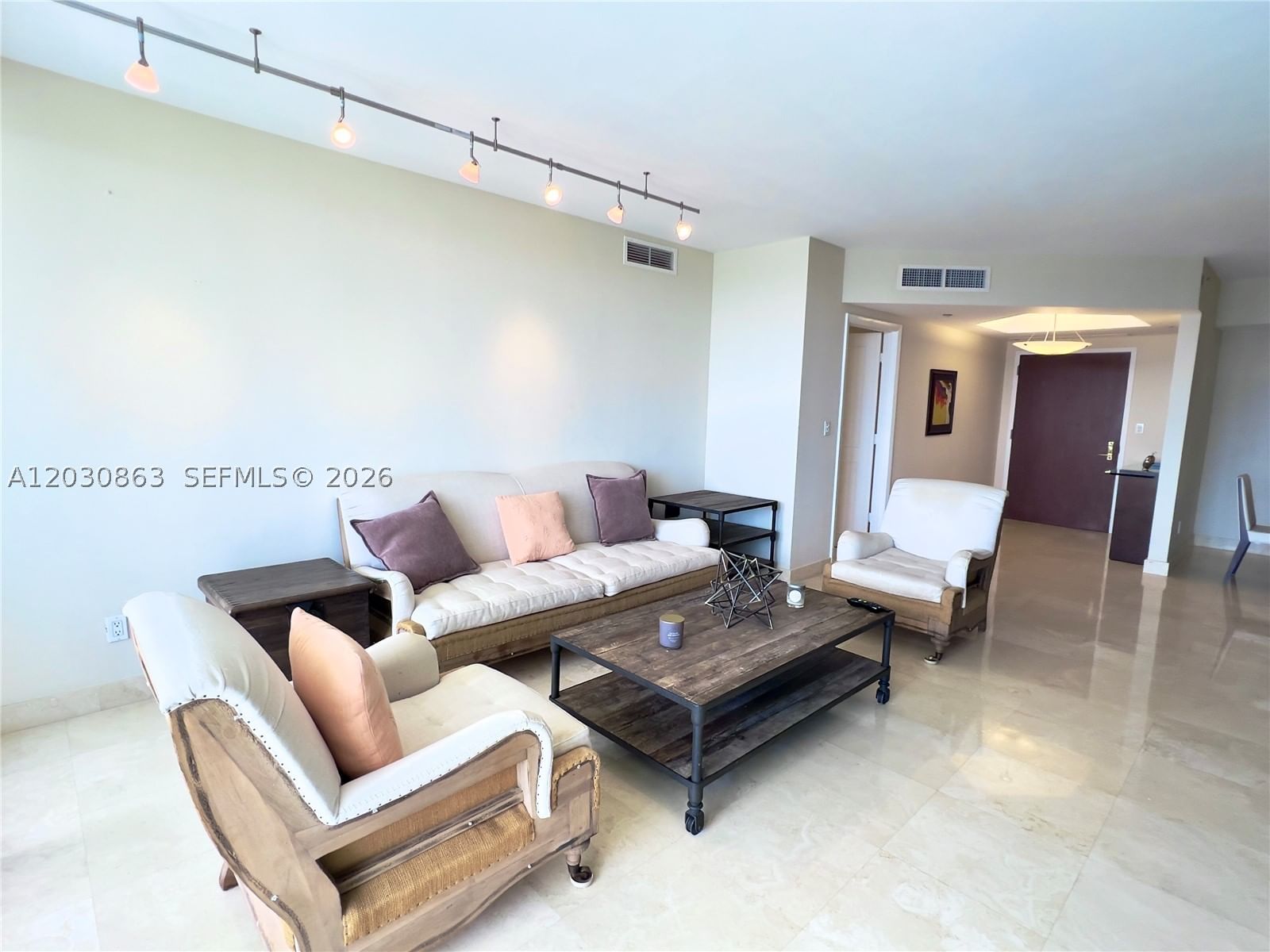 Real estate property located at 7000 Island Blvd #2403, Miami-dade, Williams Island, Aventura, FL