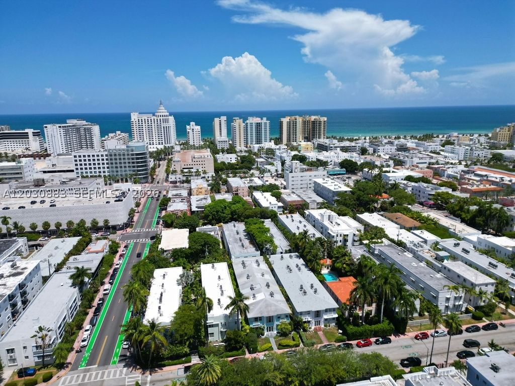 Real estate property located at 1568 Pennsylvania Ave #328, Miami-dade, Etruria Condo, Miami Beach, FL