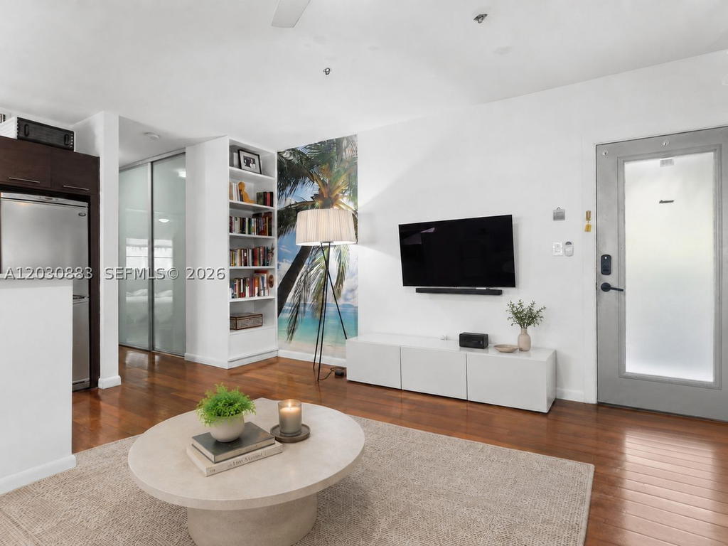 Real estate property located at 1568 Pennsylvania Ave #328, Miami-dade, Etruria Condo, Miami Beach, FL