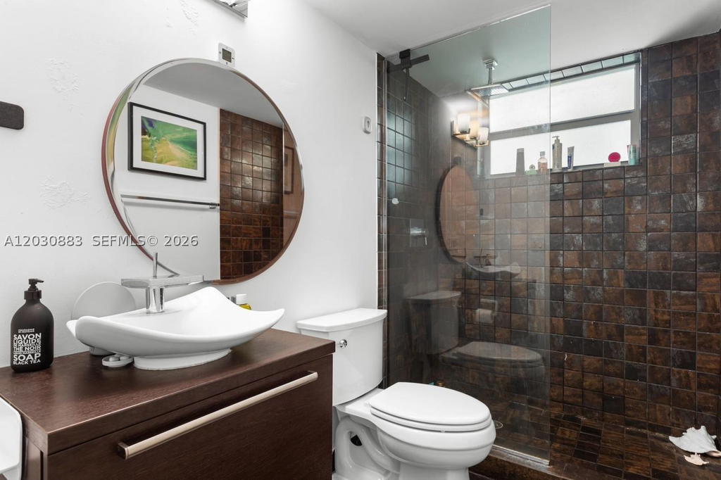 Real estate property located at 1568 Pennsylvania Ave #328, Miami-dade, Etruria Condo, Miami Beach, FL