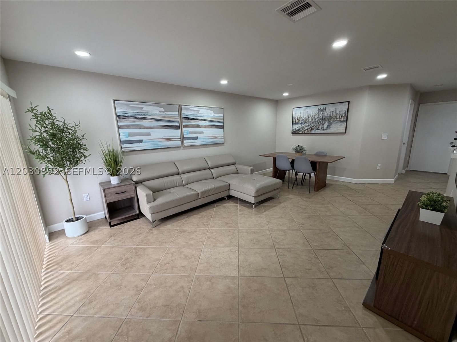 Real estate property located at 4712 114th Ave #202, Miami-dade, Villa Doral Condo No 4, Doral, FL
