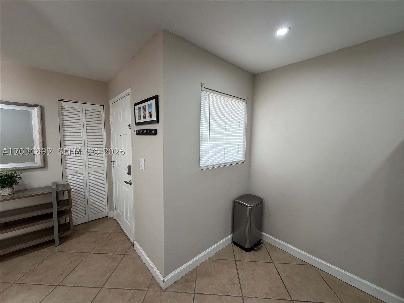 Real estate property located at 4712 114th Ave #202, Miami-dade, Villa Doral Condo No 4, Doral, FL