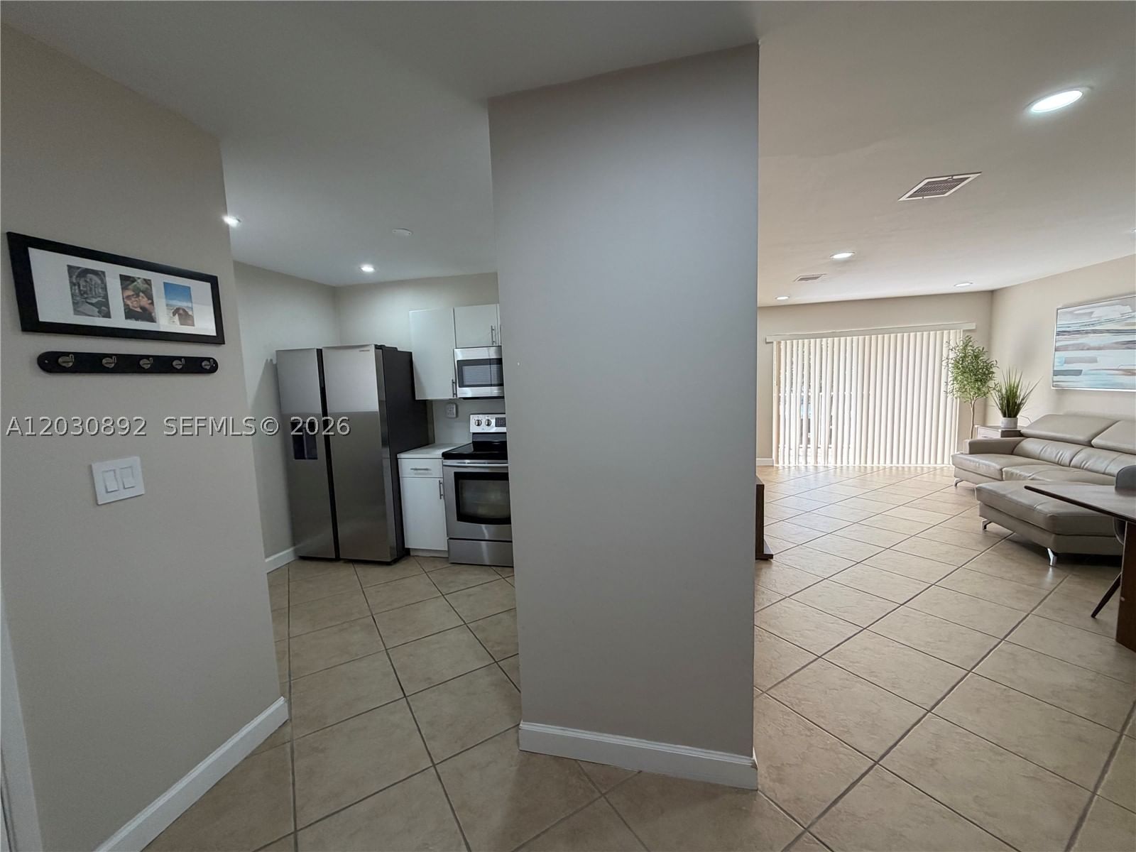 Real estate property located at 4712 114th Ave #202, Miami-dade, Villa Doral Condo No 4, Doral, FL
