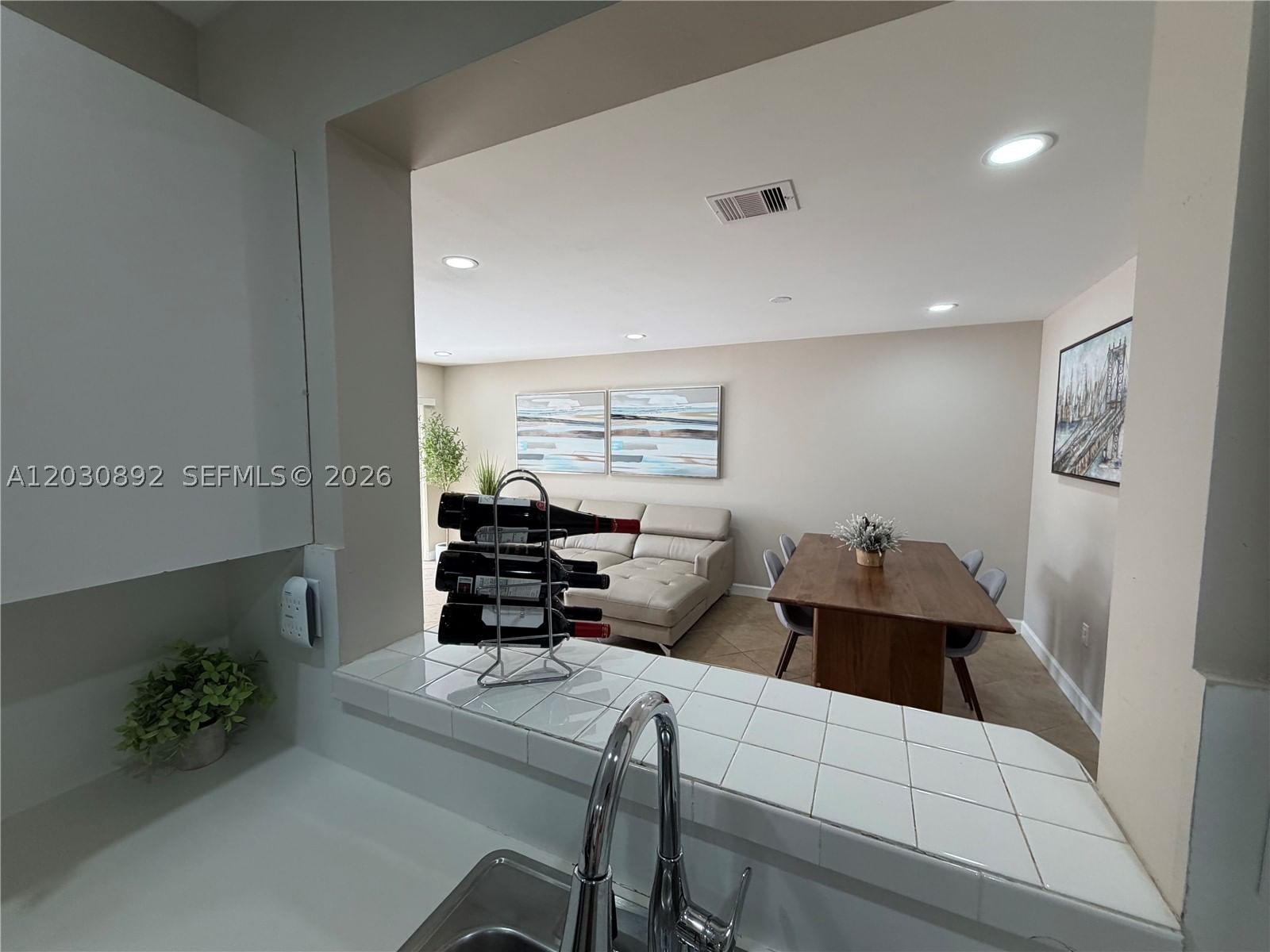 Real estate property located at 4712 114th Ave #202, Miami-dade, Villa Doral Condo No 4, Doral, FL