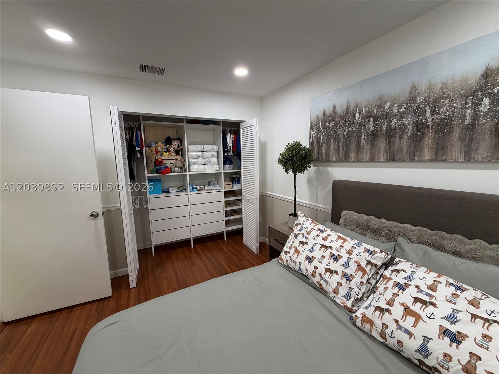Real estate property located at 4712 114th Ave #202, Miami-dade, Villa Doral Condo No 4, Doral, FL