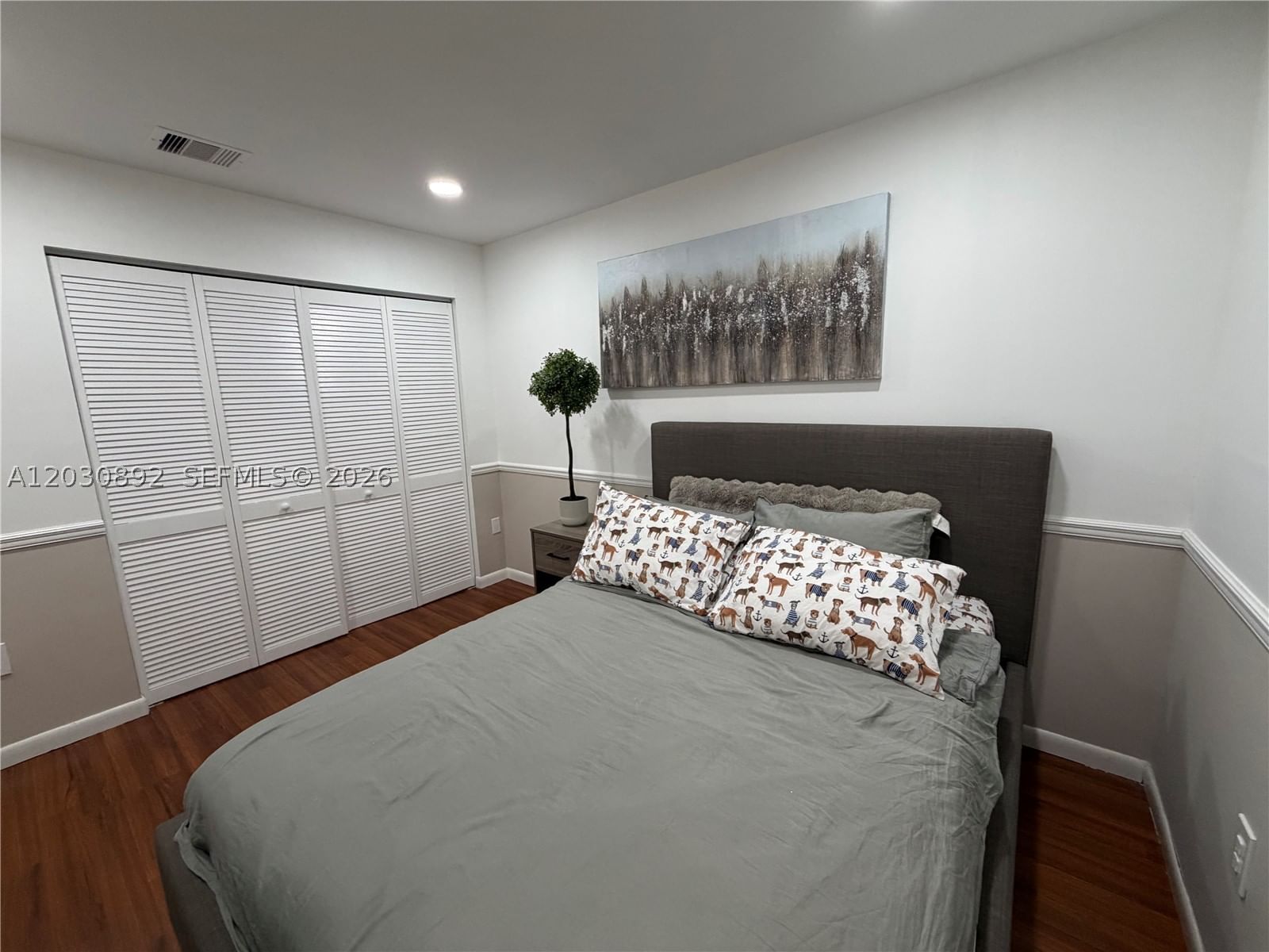 Real estate property located at 4712 114th Ave #202, Miami-dade, Villa Doral Condo No 4, Doral, FL