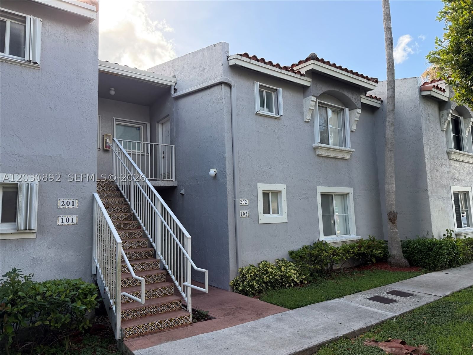 Real estate property located at 4712 114th Ave #202, Miami-dade, Villa Doral Condo No 4, Doral, FL