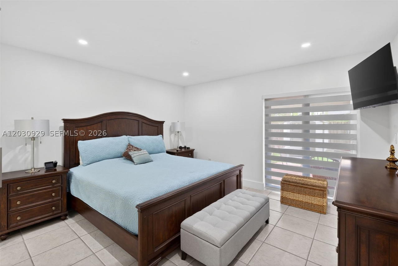 Real estate property located at 14315 101st St, Miami-dade, Munne Sub 1st Addn, Miami, FL