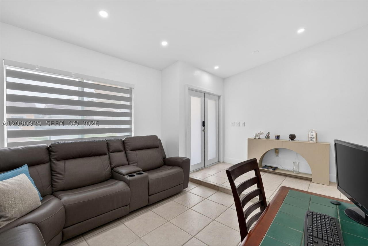 Real estate property located at 14315 101st St, Miami-dade, Munne Sub 1st Addn, Miami, FL