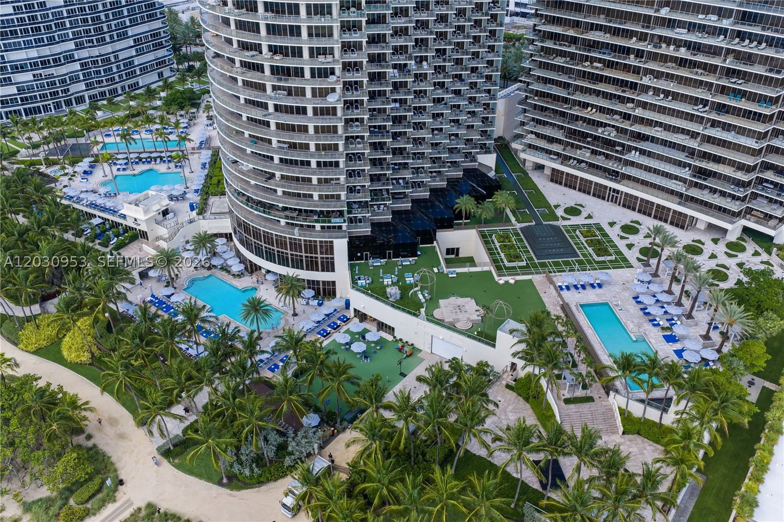 Real estate property located at 9703 Collins Ave #2000, Miami-dade, Bal Harbour Center Condo, Bal Harbour, FL