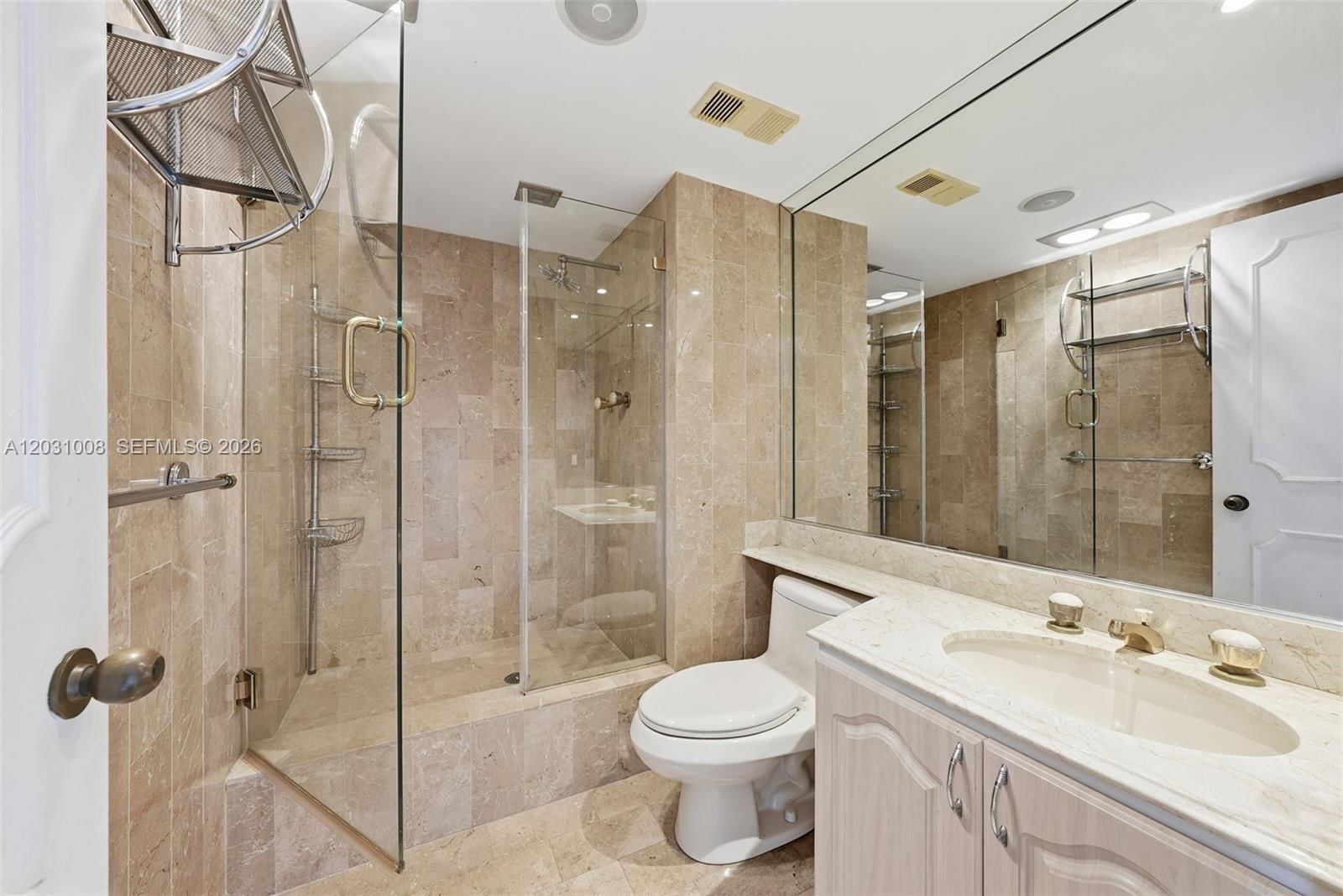 Real estate property located at 3 Grove Isle Dr C605, Miami-dade, Grove Isle Condo, Miami, FL